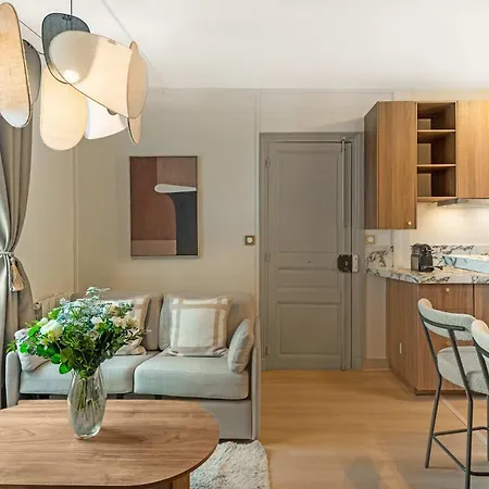 Apartment Eiffel Tower - For 4 People Paris