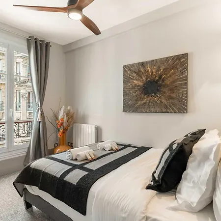 Apartment Eiffel Tower - For 4 People *